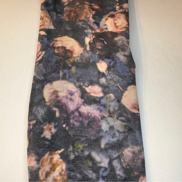 Lululemon Wunder Under Leggings 28” Frosted Rose - Picture 5 of 8